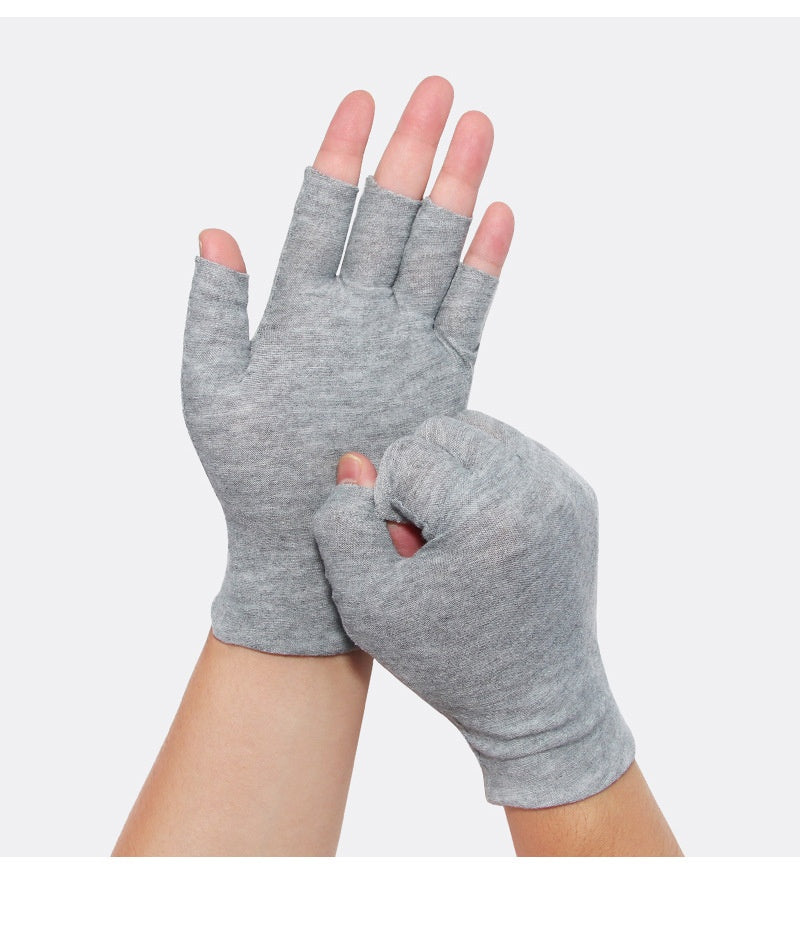 White cotton half-finger gloves with open fingertips