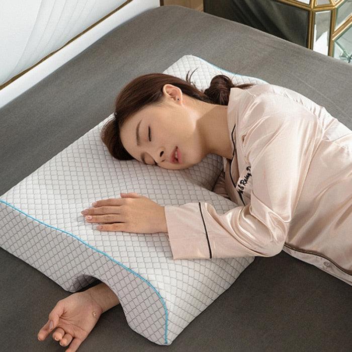 Arched memory foam couples pillow