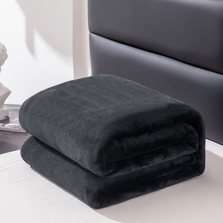 Colverro™ Soft Flannel Throw Blanket for Couch, Bed and Camping