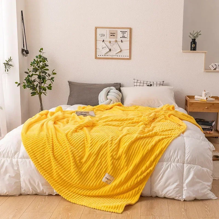 Colverro™ Thick Flannel Blanket That Locks in Warmth
