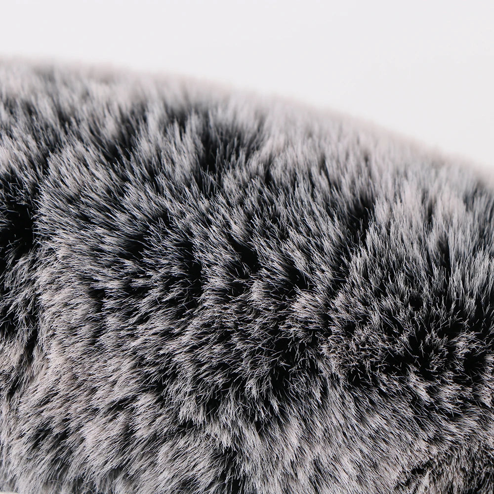 Colverro™ Plush Winter Steering Wheel Cover – Soft and Warm Grip