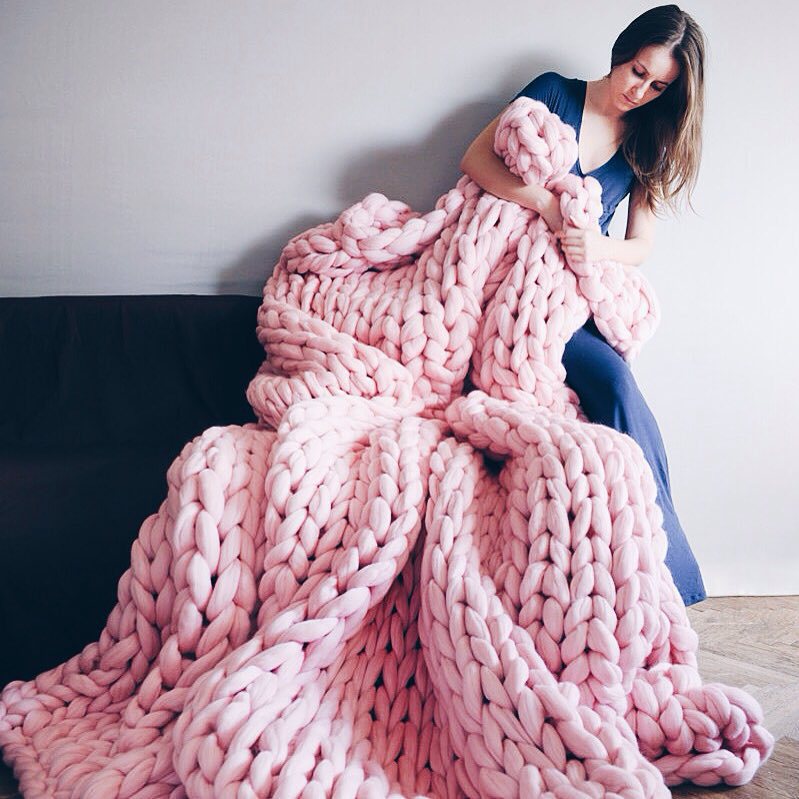 Colverro™ Chunky Knit Blanket, Extra Thick and Cloud-Soft Throw