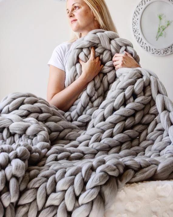 Colverro™ Chunky Knit Blanket, Extra Thick and Cloud-Soft Throw