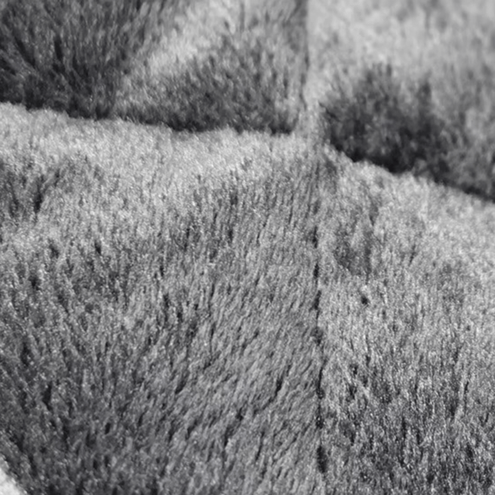 Colverro™ Self-Warming Pet Pad with Non-Slip Base for Dogs and Cats