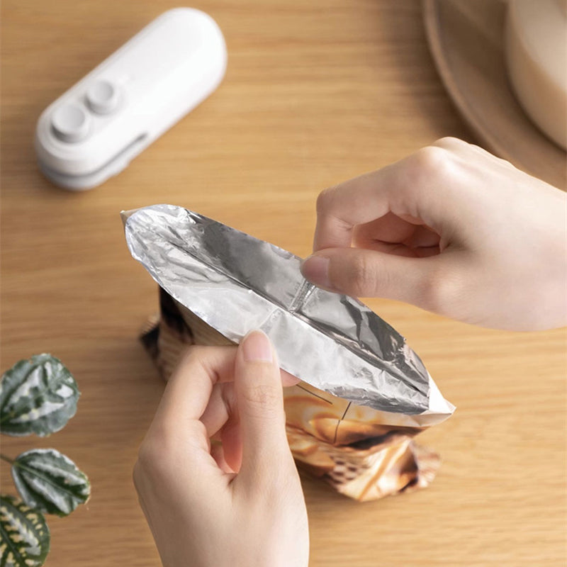 Colverro™ Rechargeable Mini Bag Heat Sealer with Built-In Cutter