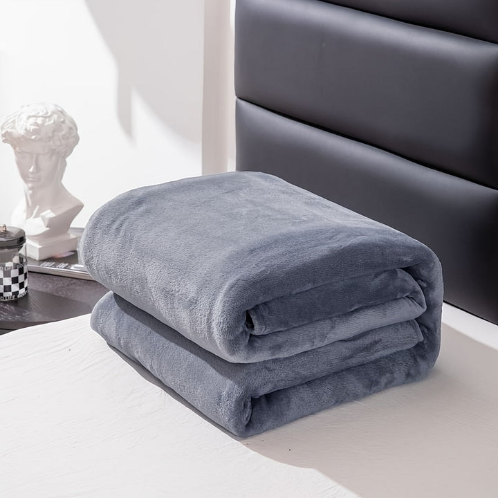 Colverro™ Soft Flannel Throw Blanket for Couch, Bed and Camping