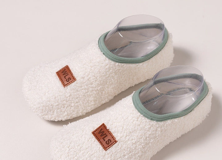 Camel fleece-lined slipper socks with grip sole