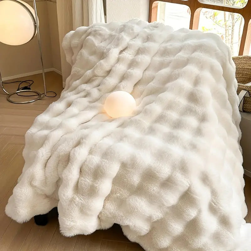 Colverro™ Dual-Layer Faux Fur Throw Blanket with Cloud-Soft Plush