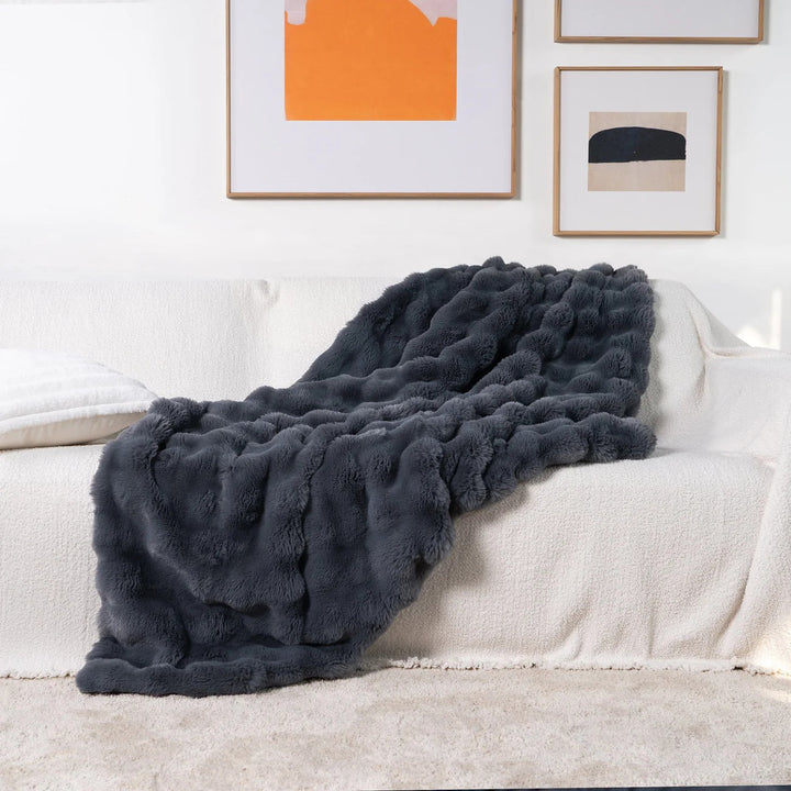 Colverro™ Dual-Layer Faux Fur Throw Blanket with Cloud-Soft Plush