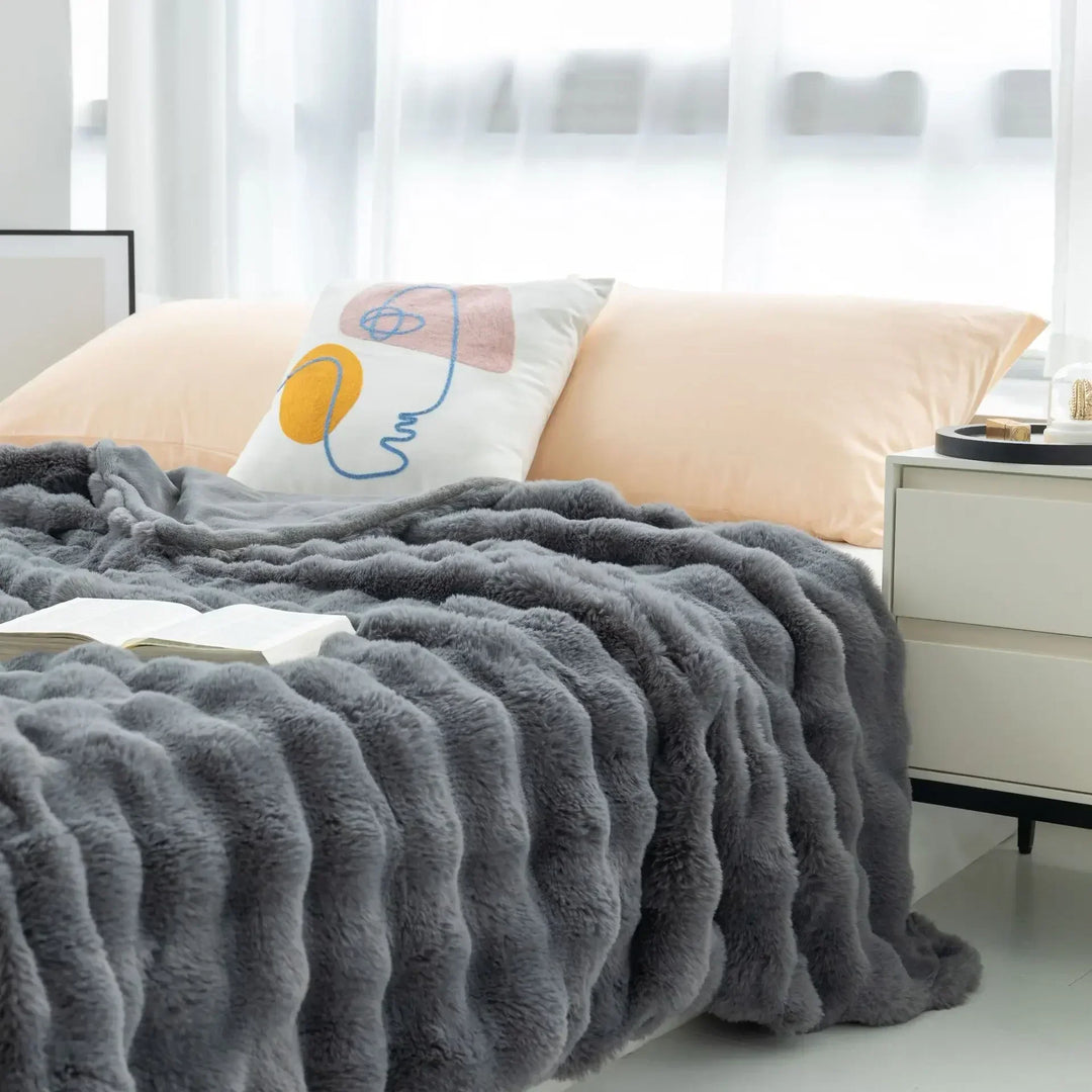 Colverro™ Reversible Faux Fur Bubble Throw Blanket for Couch and Bed