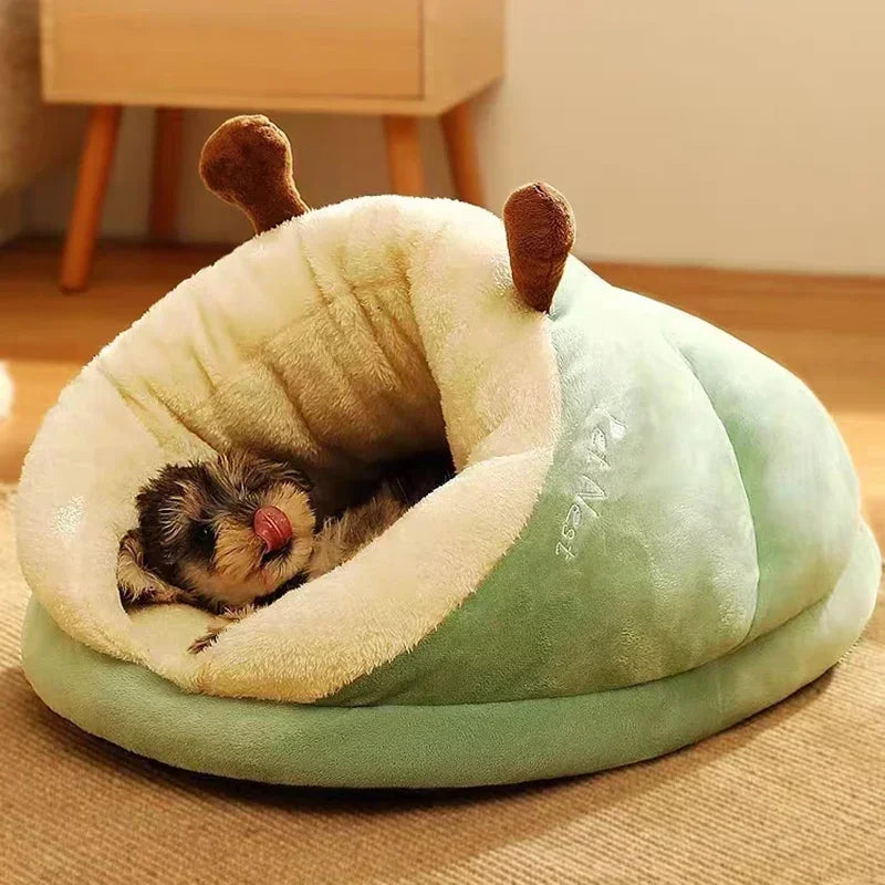 Colverro™ Slipper-Shaped Fleece Dog Bed – Foldable and Washable