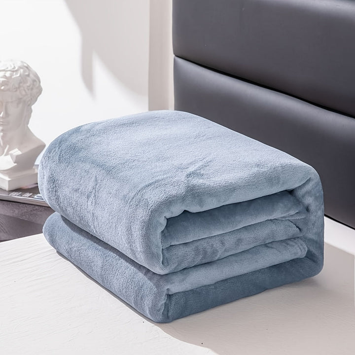 Colverro™ Soft Flannel Throw Blanket for Couch, Bed and Camping