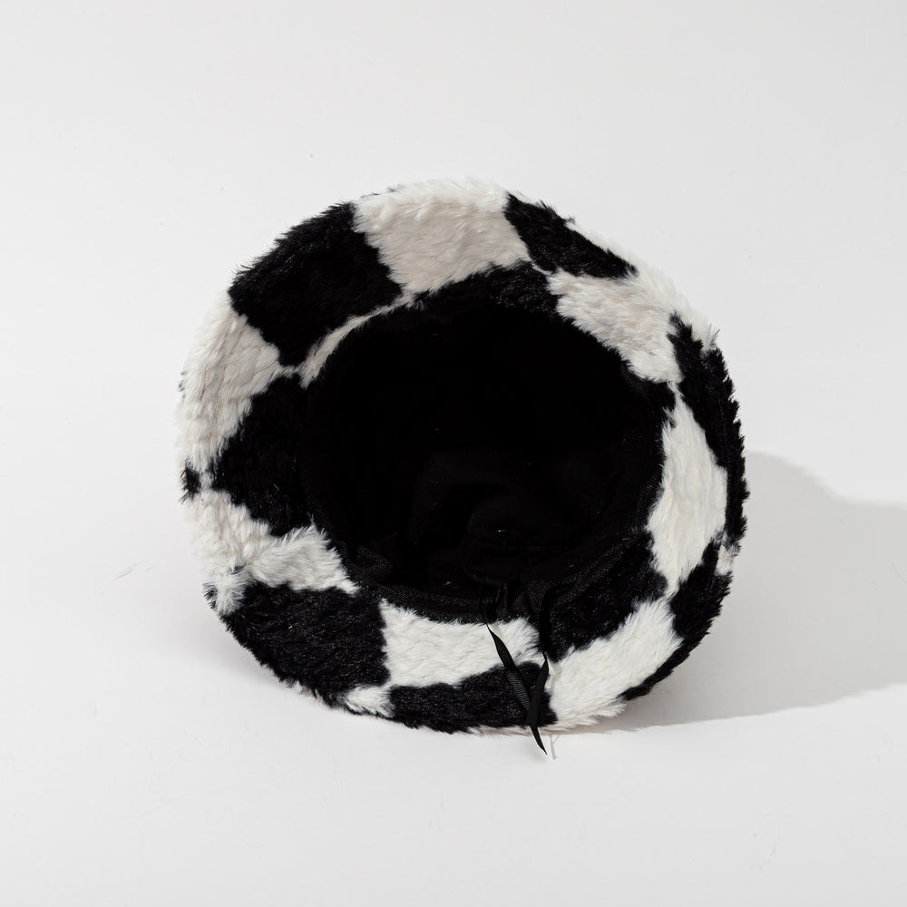 Checkered teddy plush bucket hat