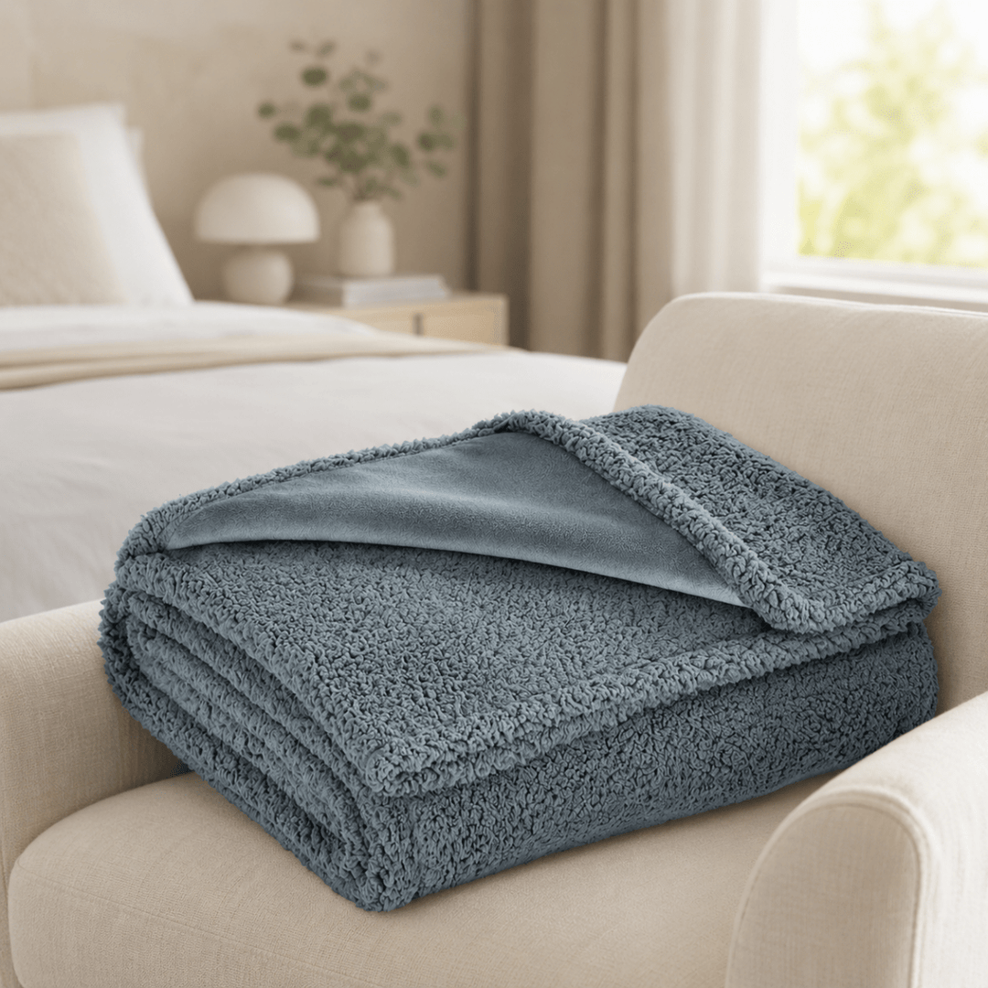Colverro™ Waterproof Fleece Blanket That Protects Your Bed and Couch