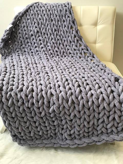 Colverro™ Chunky Cable-Knit Throw Blanket with a Gently Weighted Feel