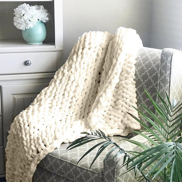 Colverro™ Chunky Cable-Knit Throw Blanket with a Gently Weighted Feel