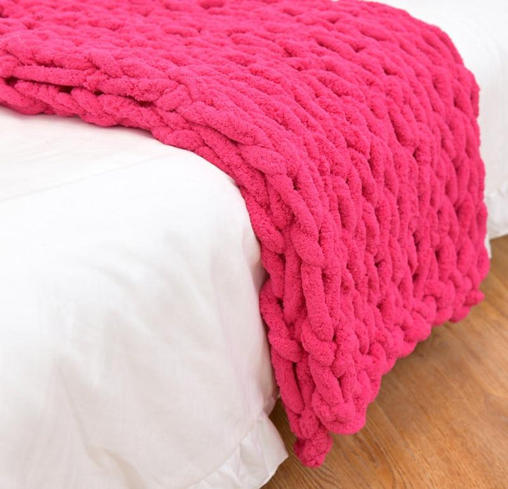 Colverro™ Chunky Cable-Knit Throw Blanket with a Gently Weighted Feel