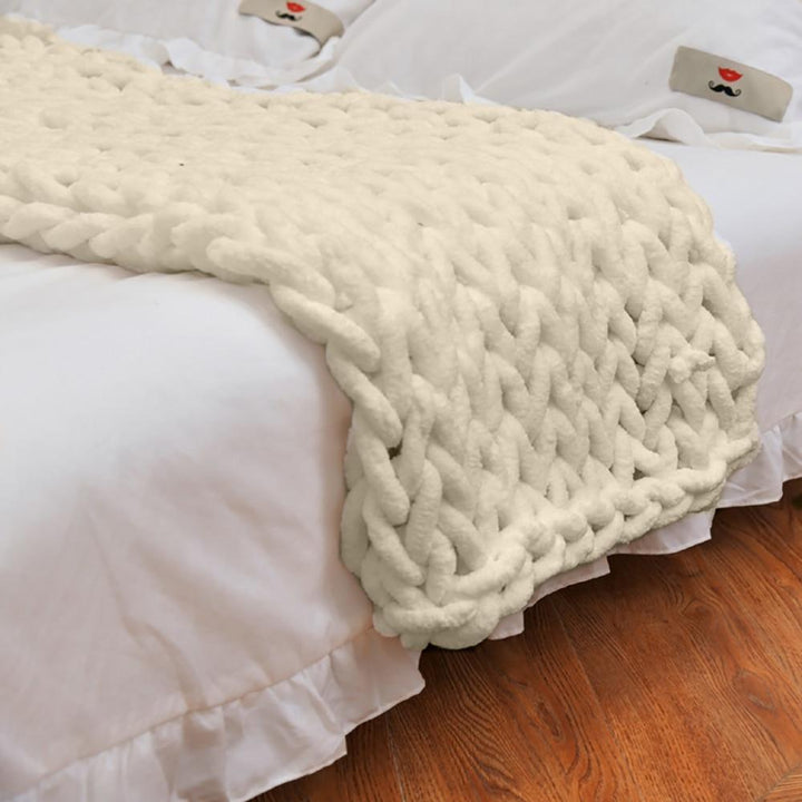 Colverro™ Chunky Cable-Knit Throw Blanket with a Gently Weighted Feel