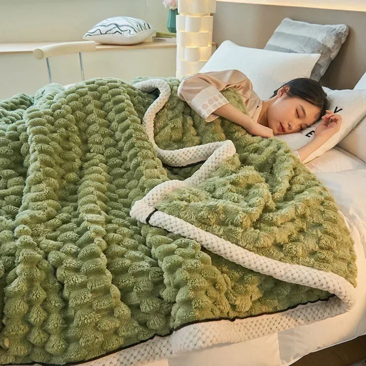 Colverro™ Thick Coral Fleece Blanket with Playful Turtle Velvet Texture