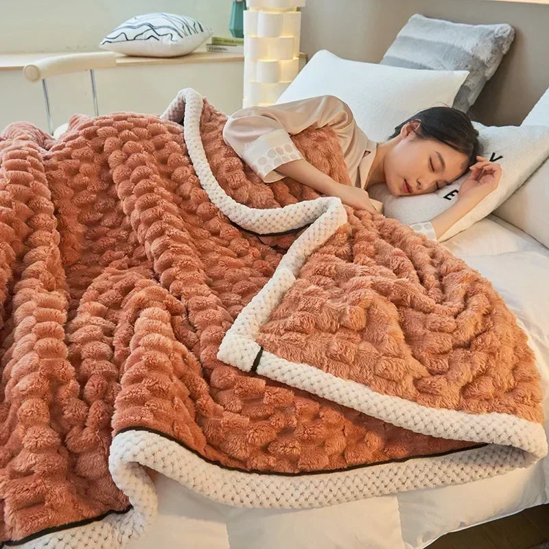 Colverro™ Thick Coral Fleece Blanket with Playful Turtle Velvet Texture
