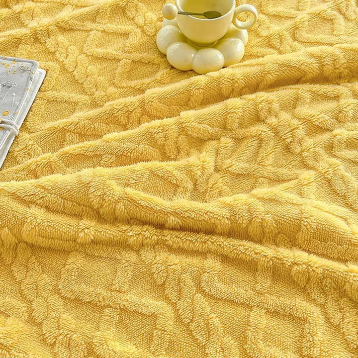 Colverro™ Double-Sided Jacquard Fleece Blanket with Fluffy Sherpa Side