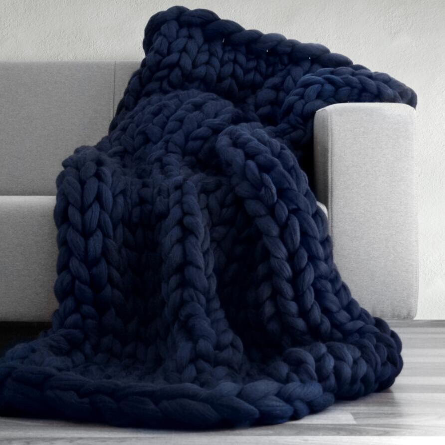 Colverro™ Chunky Knit Blanket, Extra Thick and Cloud-Soft Throw