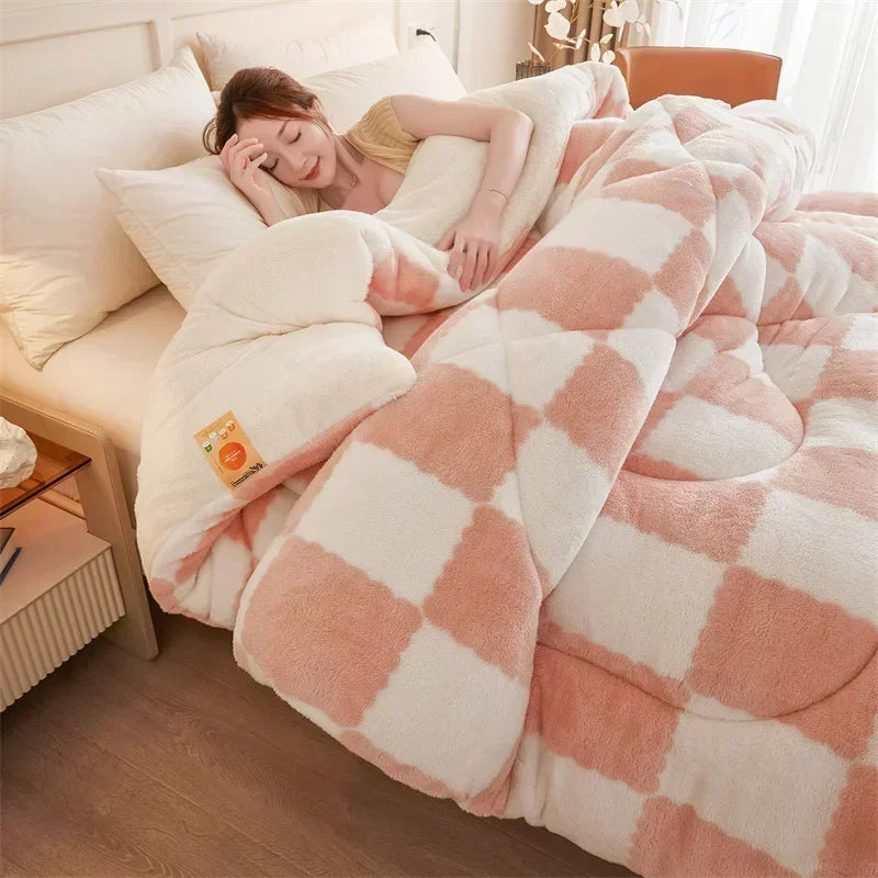 Colverro™ Quilted Weighted Blanket with Classic Plaid Design