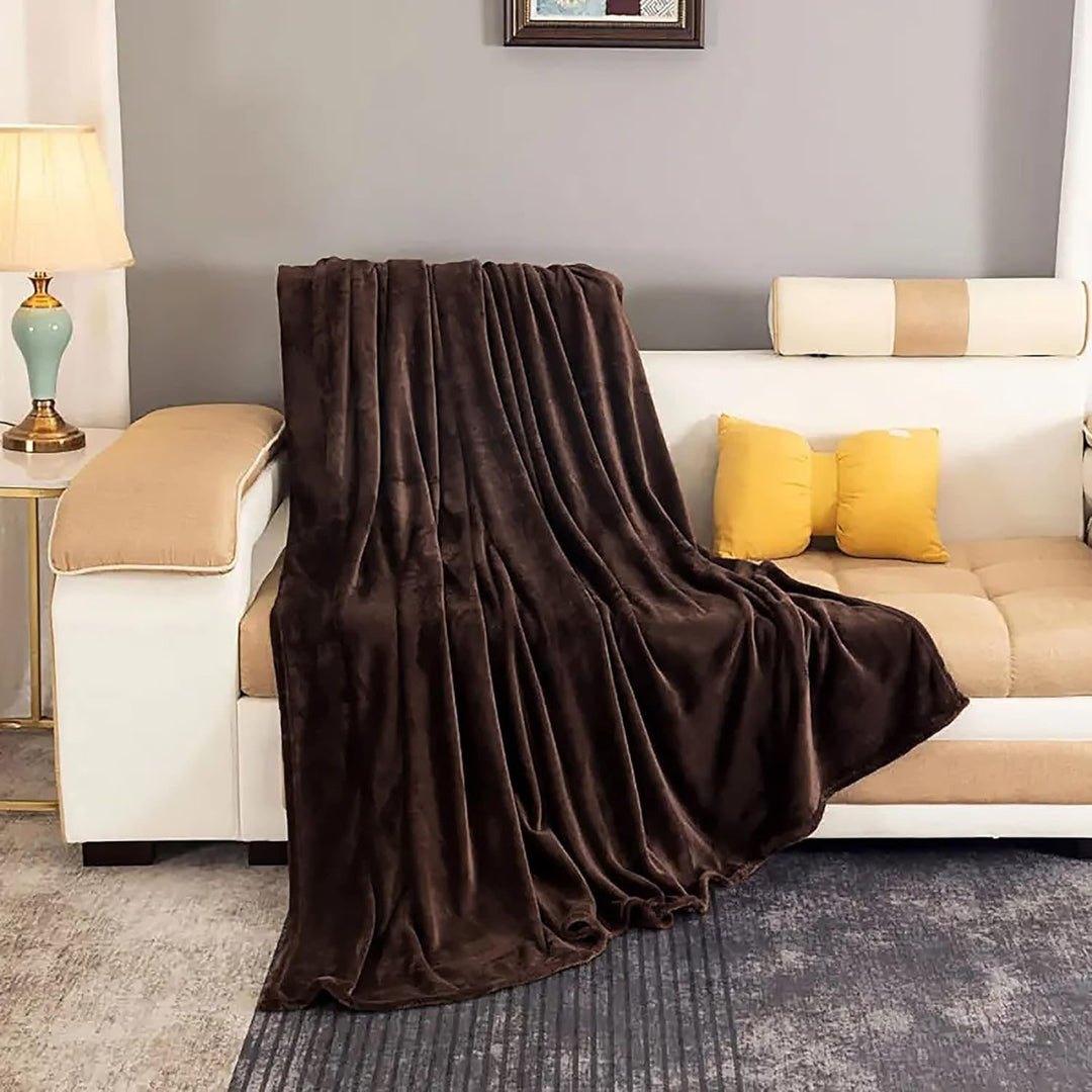 Colverro™ Faux Fur Fleece Throw Blanket with a Mink-Soft Feel