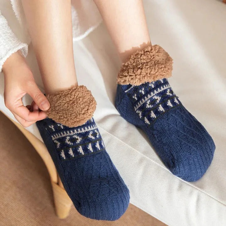 Colverro™ Fleece-Lined Snowflake Knit Socks with Non-Slip Grippers