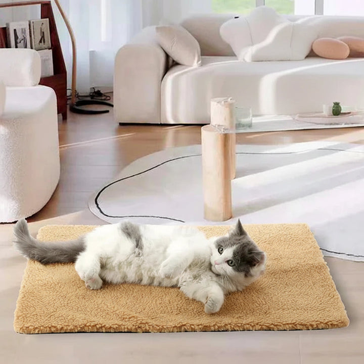 Colverro™ Self-Warming Pet Blanket for Cats and Dogs, No Power Needed