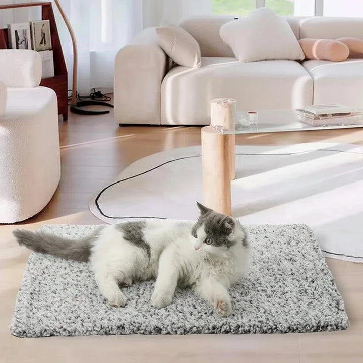 Colverro™ Self-Warming Pet Blanket for Cats and Dogs, No Power Needed