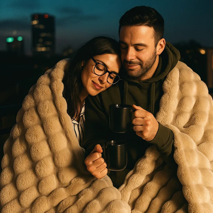 Colverro™ Soft Plush All-Season Blanket with a Minimal, Elegant Look
