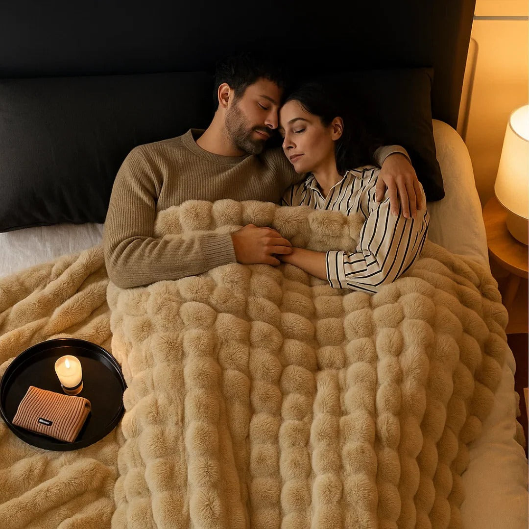 Colverro™ Soft Plush All-Season Blanket with a Minimal, Elegant Look