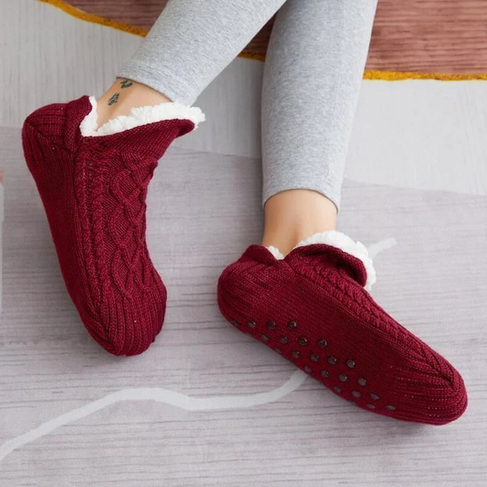Colverro™ Fleece Non-Slip Thermal Socks with Silicone Grip Sole