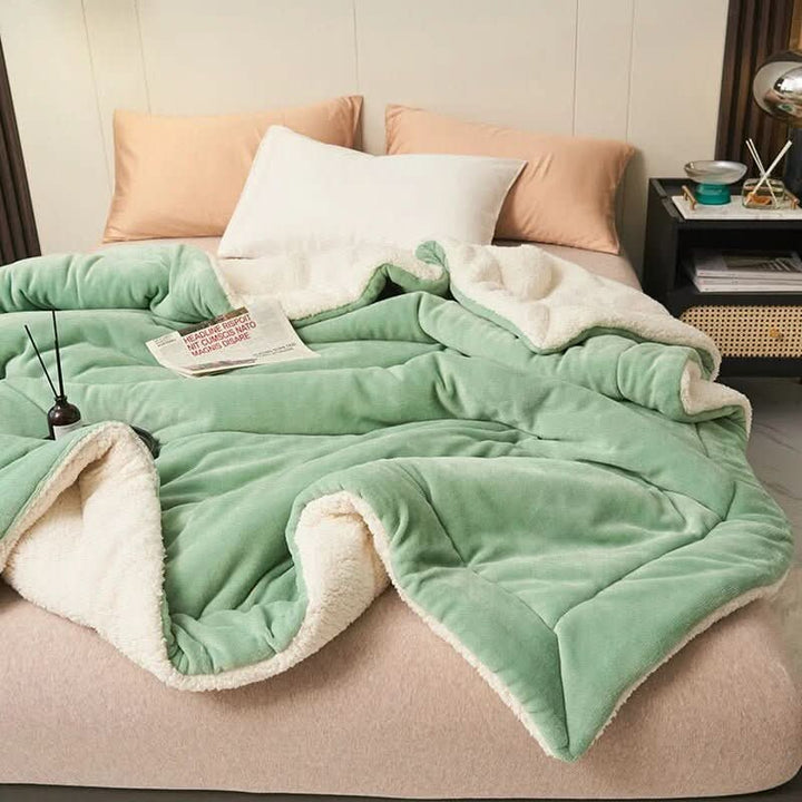 Colverro™ Reversible Sherpa Blanket with Ultra-Soft Fleece Side