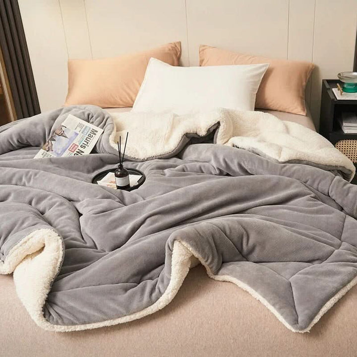 Colverro™ Reversible Sherpa Blanket with Ultra-Soft Fleece Side