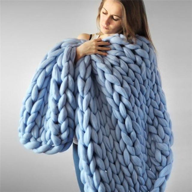 Colverro™ Handmade Chunky Knit Blanket with Ultra-Soft Texture