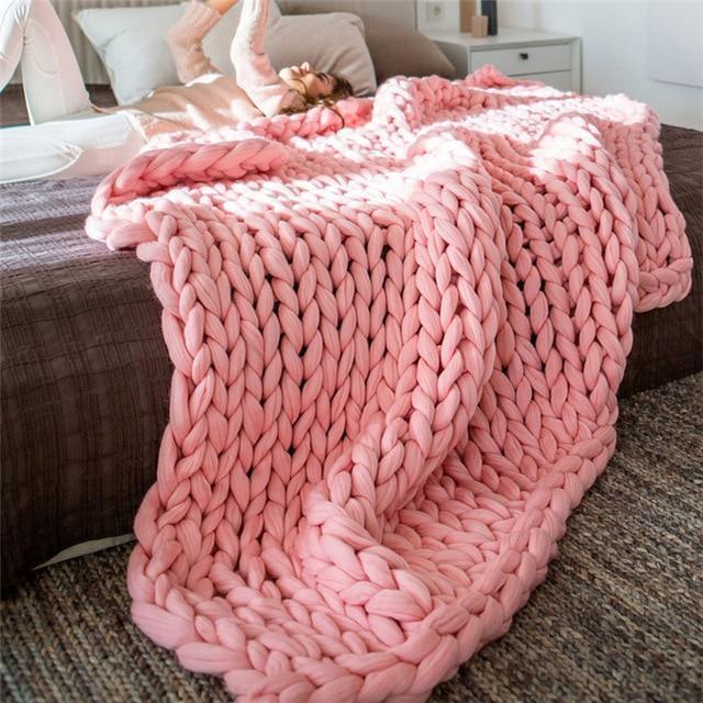 Colverro™ Handmade Chunky Knit Blanket with Ultra-Soft Texture