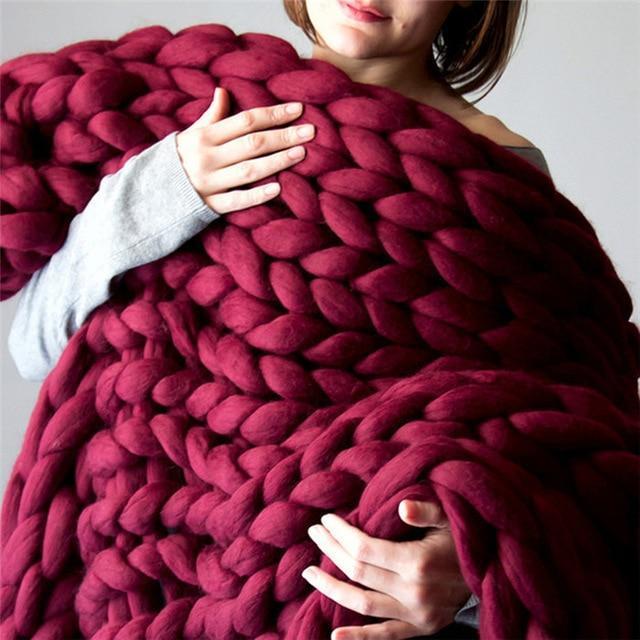 Colverro™ Handmade Chunky Knit Blanket with Ultra-Soft Texture