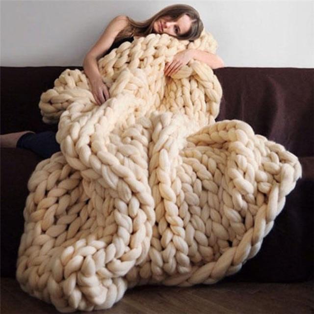Colverro™ Handmade Chunky Knit Blanket with Ultra-Soft Texture